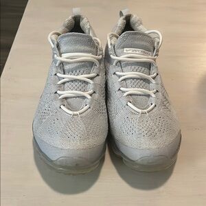 Nike Air VaporMax Flyknit Sneakers 2022-2023